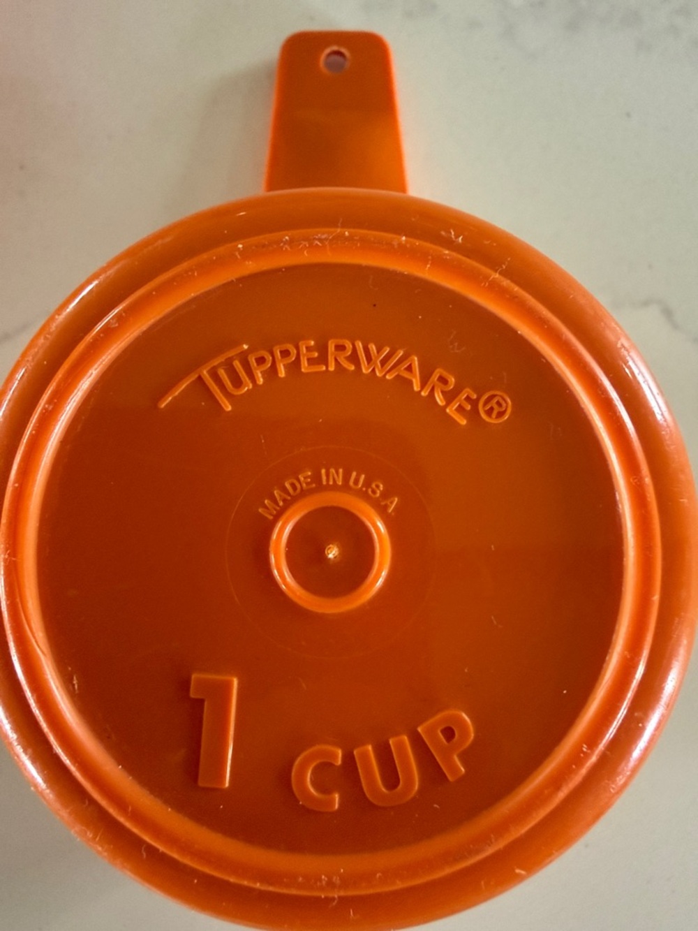 Vintage Tupperware Bright Orange Plastic Measuring Cups - 6 cups Stackable Set - Picture 4 of 4